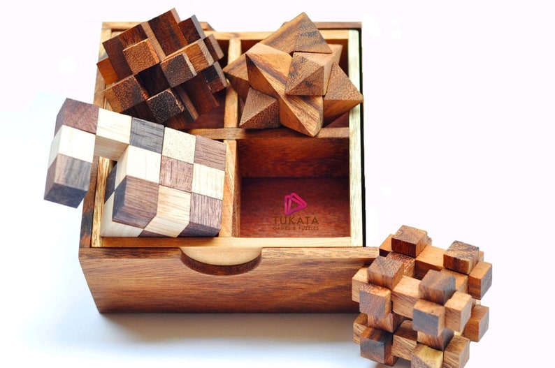 Wooden Brain Teaser Puzzle Gift Box - 4 Individual Mechanical Puzzles