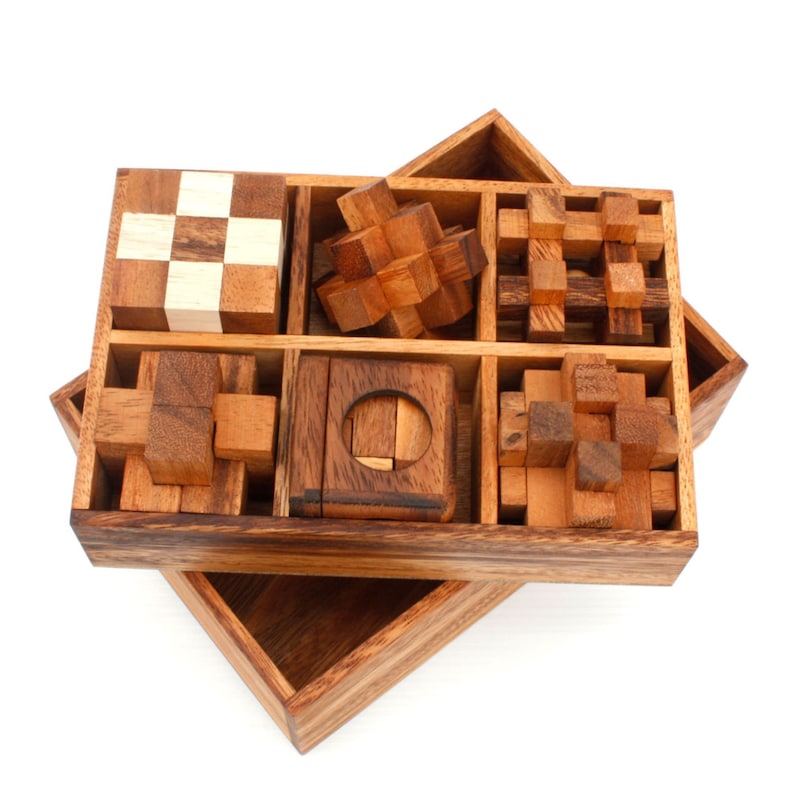 Wooden Brain Teaser Puzzle Gift Box - 12 Individual Mechanical Puzzles