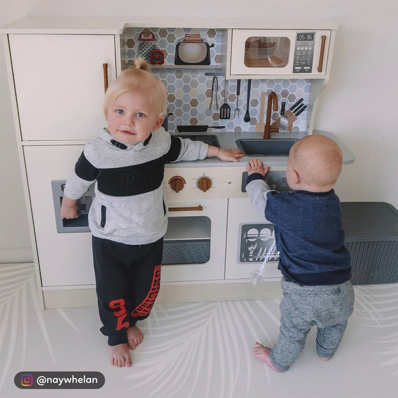 Kids Classic World Superior Kitchen